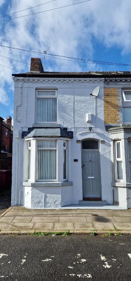 3 Double Bed Brittania Styled Central Home Near Lfc Sleeps 6 With Free Business Super Fast Fibre Broadband Liverpool Buitenkant foto